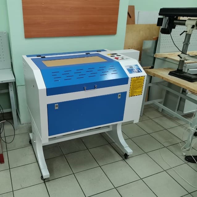 Лазерный станок c ЧПУ 600х400мм 60ВтМ3 КАЛЬКУЛЯТОР